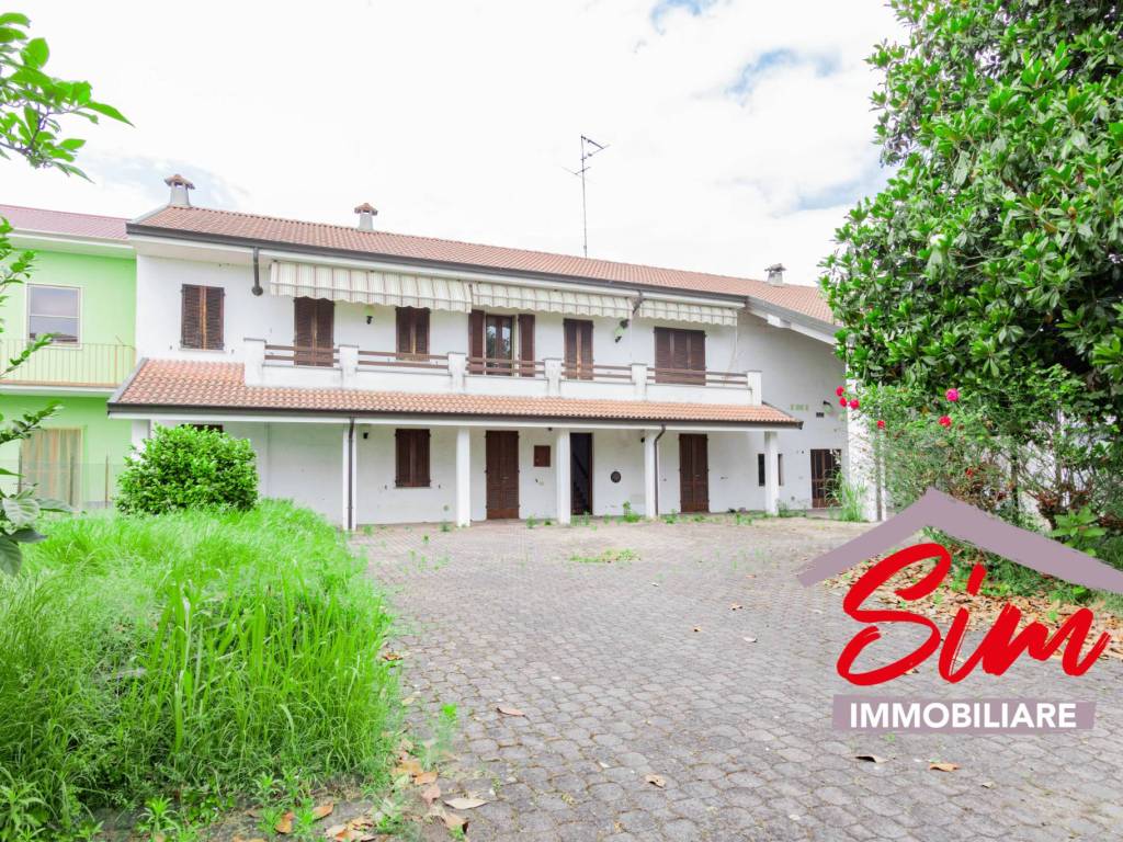 Villa a Borgolavezzaro in Via IV Novembre - Foto 2