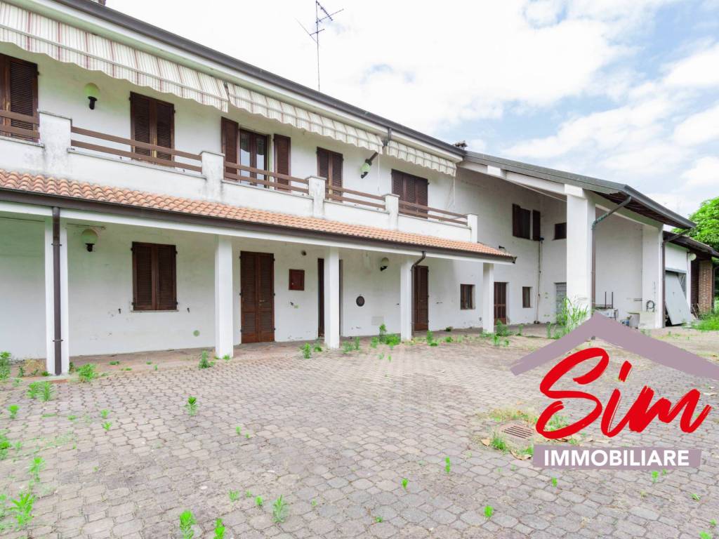 Villa a Borgolavezzaro in Via IV Novembre - Foto 3