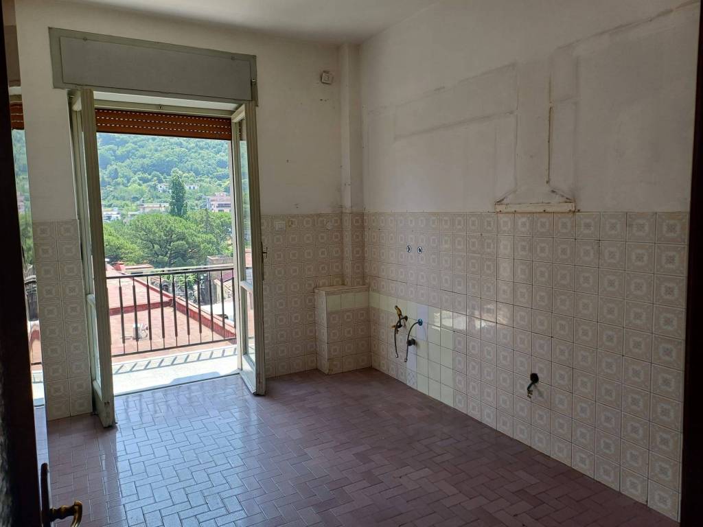 Appartamento a Roccapiemonte in Via Filomena Galdieri - Foto 5