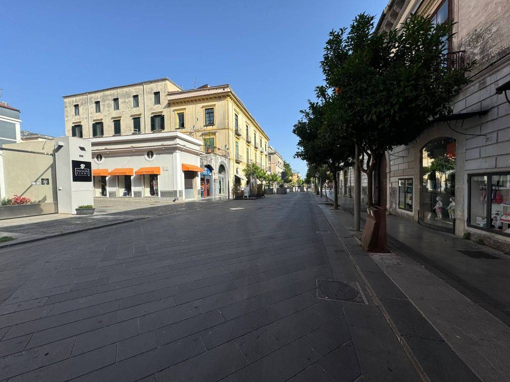 Immobile a Cava de' tirreni in Corso Umberto I - Foto 3