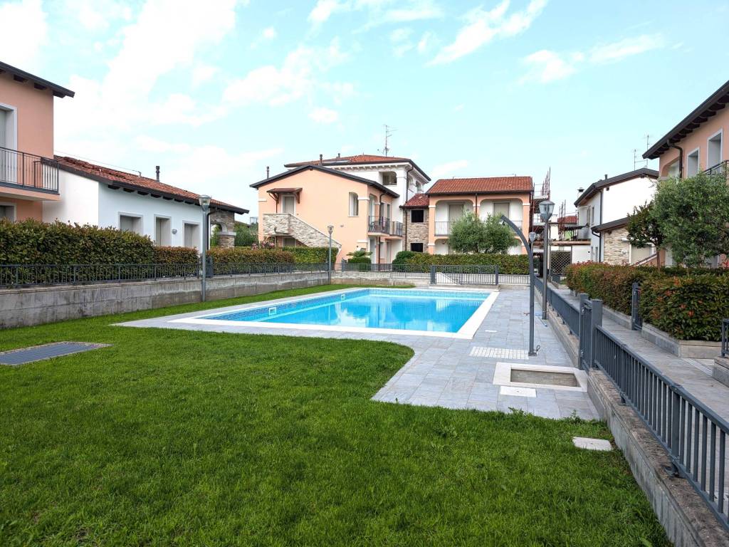Appartamento a Sirmione in Via Vasco De Gama, 10 - Foto 2