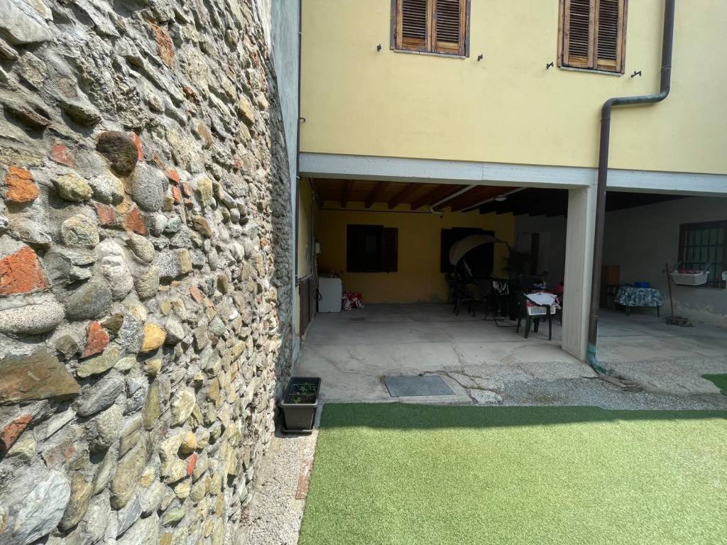 Appartamento a Molteno in Via Vittorio Veneto - Foto 5