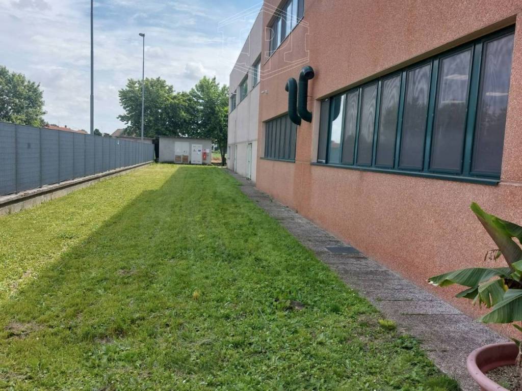 Immobile a Vellezzo bellini in Via Perlasca, 14 - Foto 4