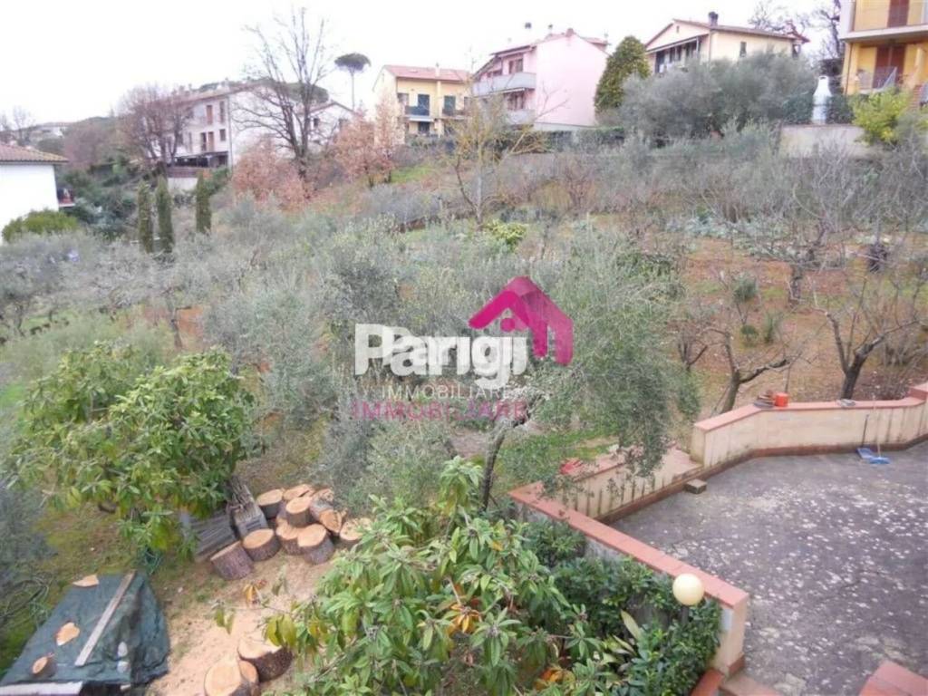 Villa a Carmignano in Piazza Cesare Battisti - Foto 4
