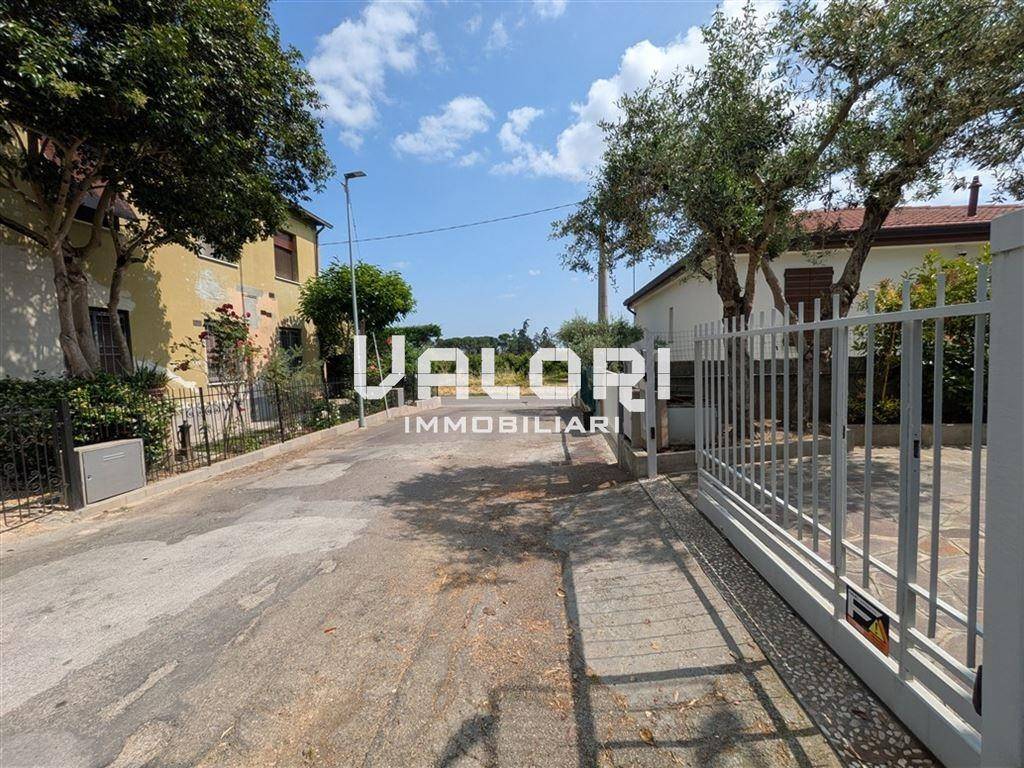 Casa indipendente a Faenza in Via Dottora, 7 - Foto 3