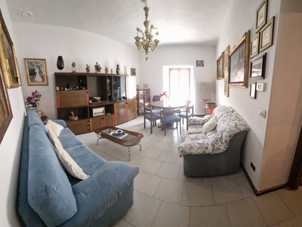 Appartamento a Omegna in Piazza Capitano Beltrami, 31 - Foto 4