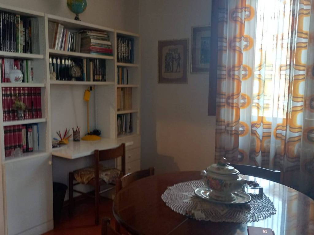 Appartamento a Poggio a caiano in Via Ugo Foscolo - Foto 4
