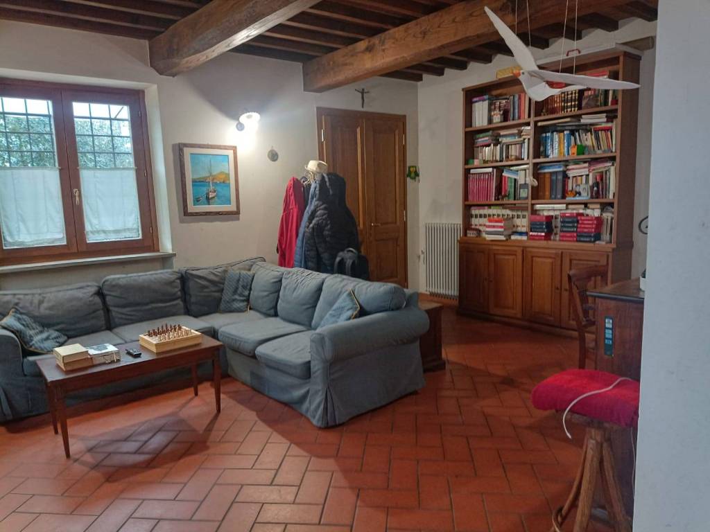 Casa indipendente a Pistoia in Via Provinciale Lucchese - Foto 3