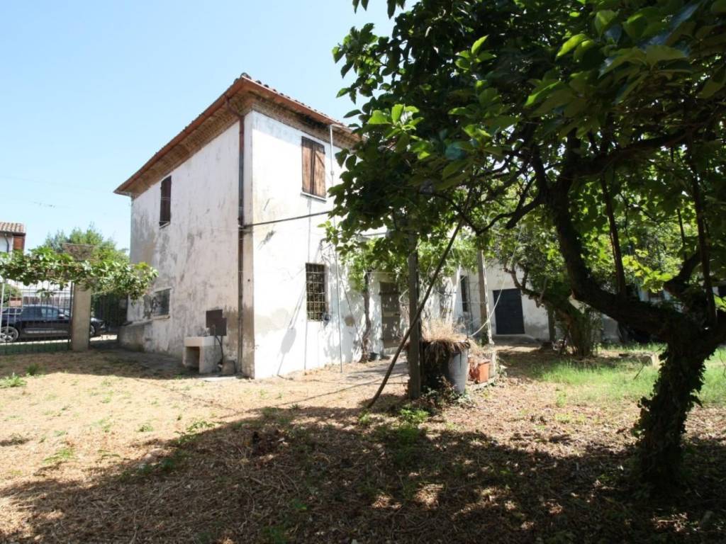 Rustico / casale a Ziano piacentino in Localita stalla - Foto 2