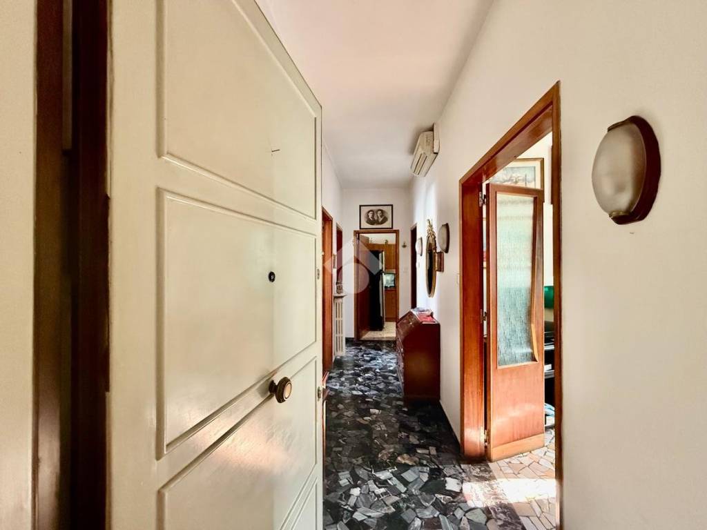 Appartamento a Abano terme in Via Monte Cero, 1 - Foto 2