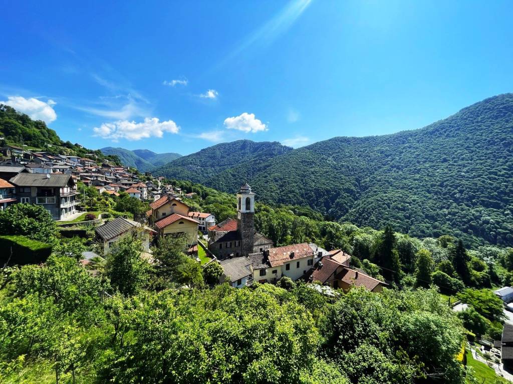 Villa a Caprezzo in Via Verazzi - Foto 4