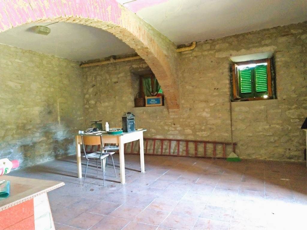 Casa indipendente a Passignano sul trasimeno in Via del perna - Foto 2