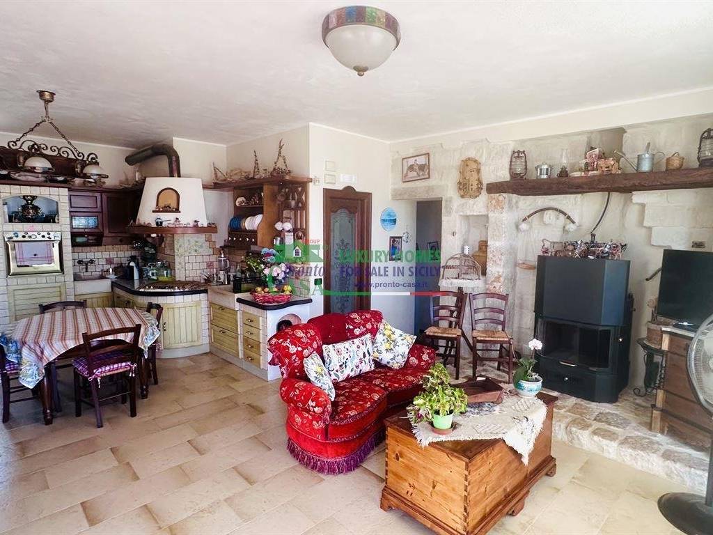 Villa a Ragusa in contrada giummarrelle - Foto 3