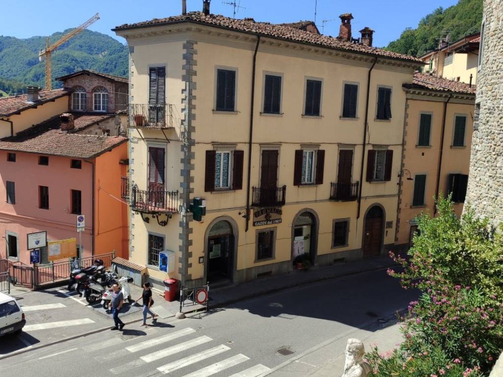 Casa indipendente a Castelnuovo di garfagnana in via croce di stazzana - Foto 3