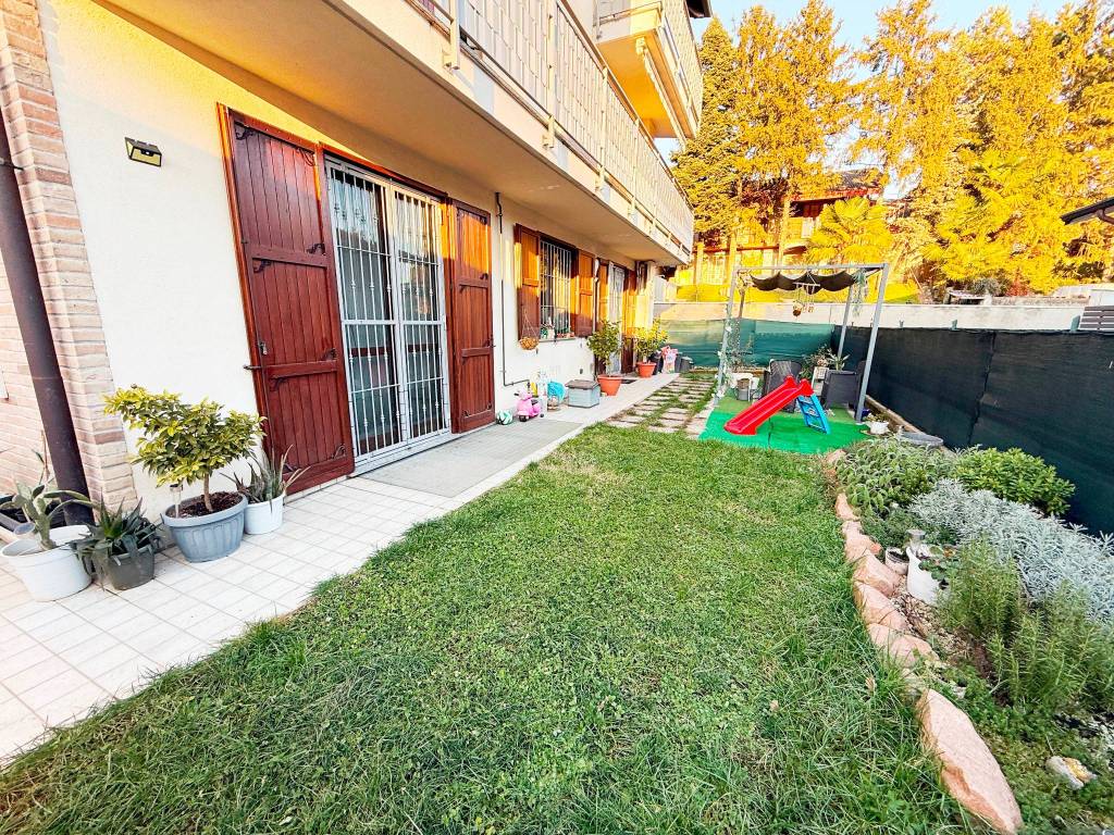 Appartamento a Gorla minore in Via Santa Chiara - Foto 2