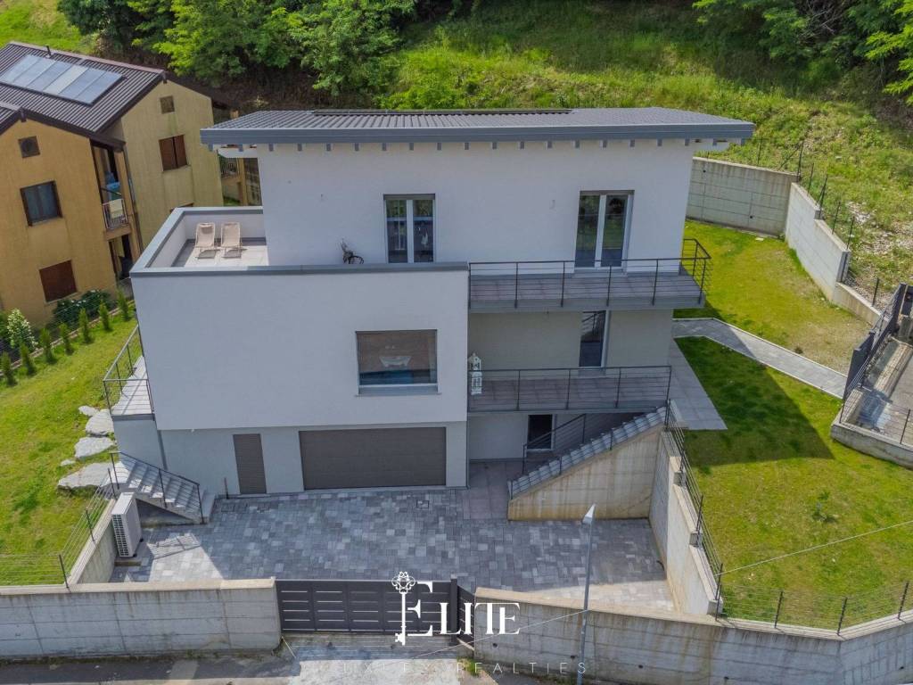 Villa a Dormelletto in Via Fratelli John e Robert Kennedy - Foto 5