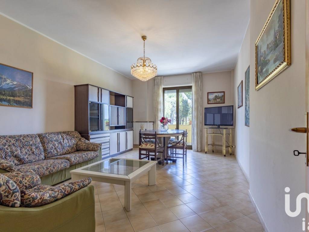 Appartamento a Civitanova marche in Via Giovanni Verga, 81 - Foto 2