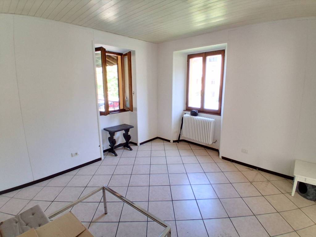 Appartamento a Introbio in Piazza Carrobbio, 6 - Foto 5