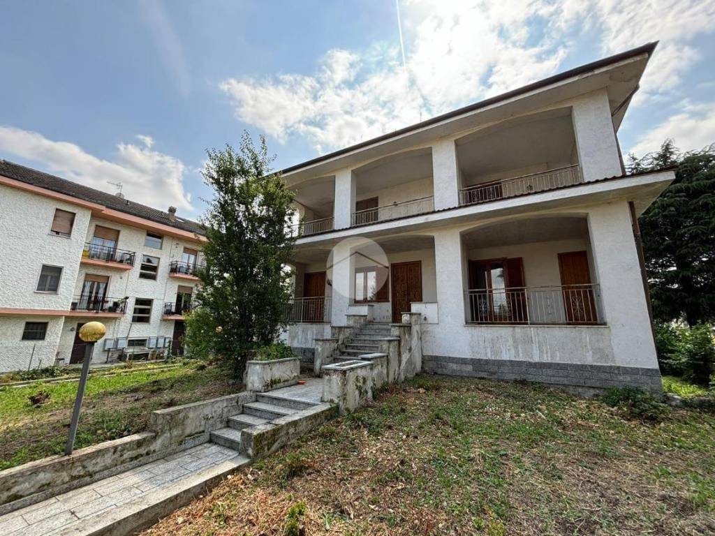 Villa a Nizza monferrato in Via Santa Maria Domenica Mazzarello, 65 - Foto 2
