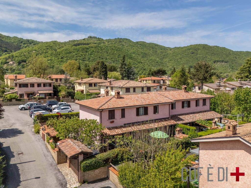 Villa a Rocca di botte in Via Valle Rosa - Foto 2