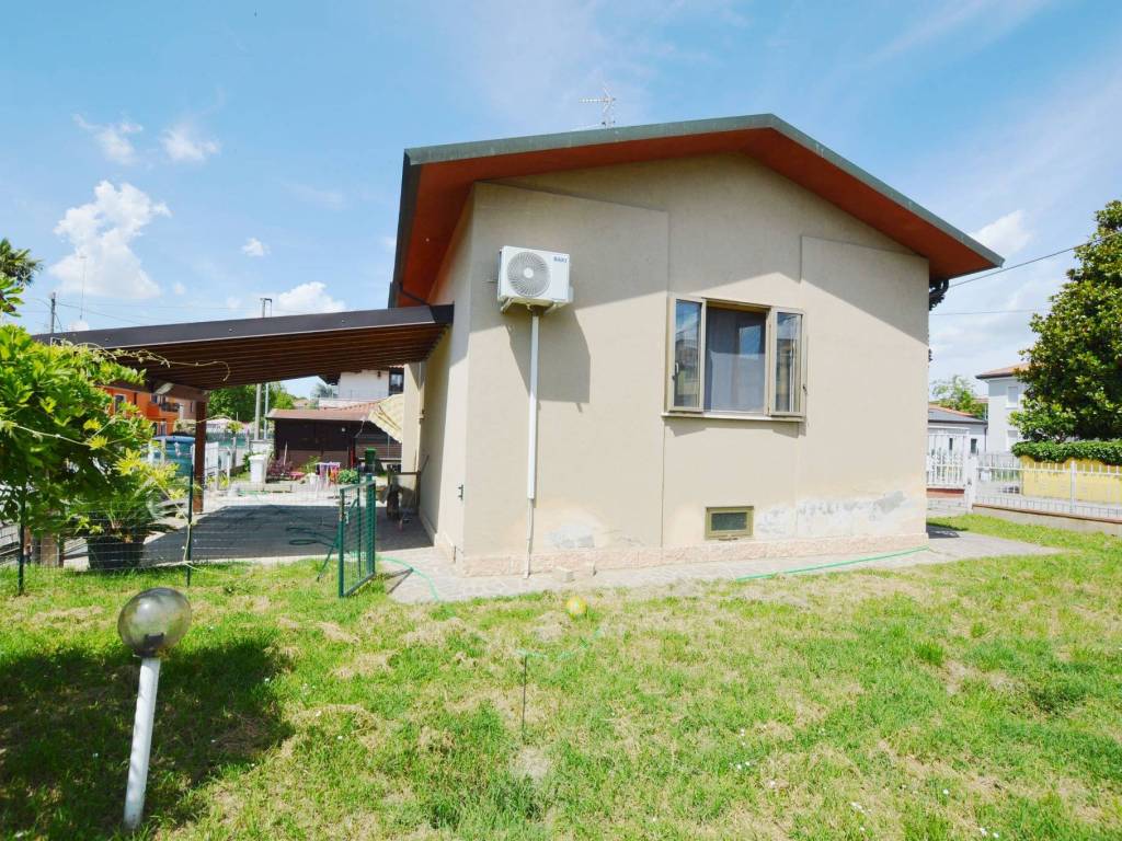 Casa indipendente a Crespino in Via Trieste, 14 - Foto 5