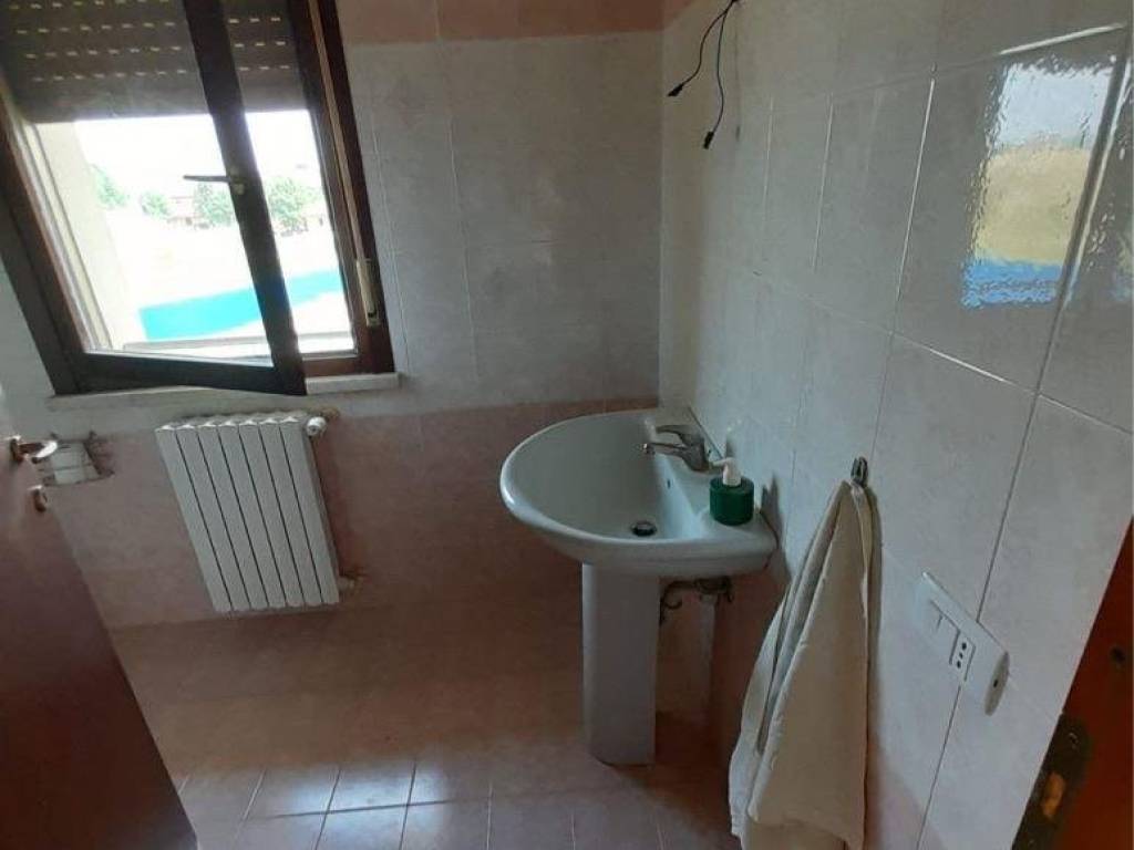 Appartamento a Porto mantovano in Strada Dosso - Foto 4