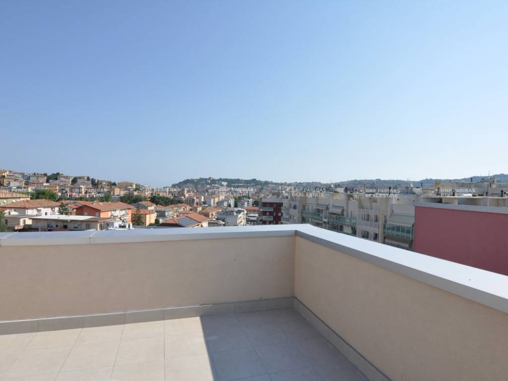 Attico / mansarda a Ancona in Via dell'Industria - Foto 2