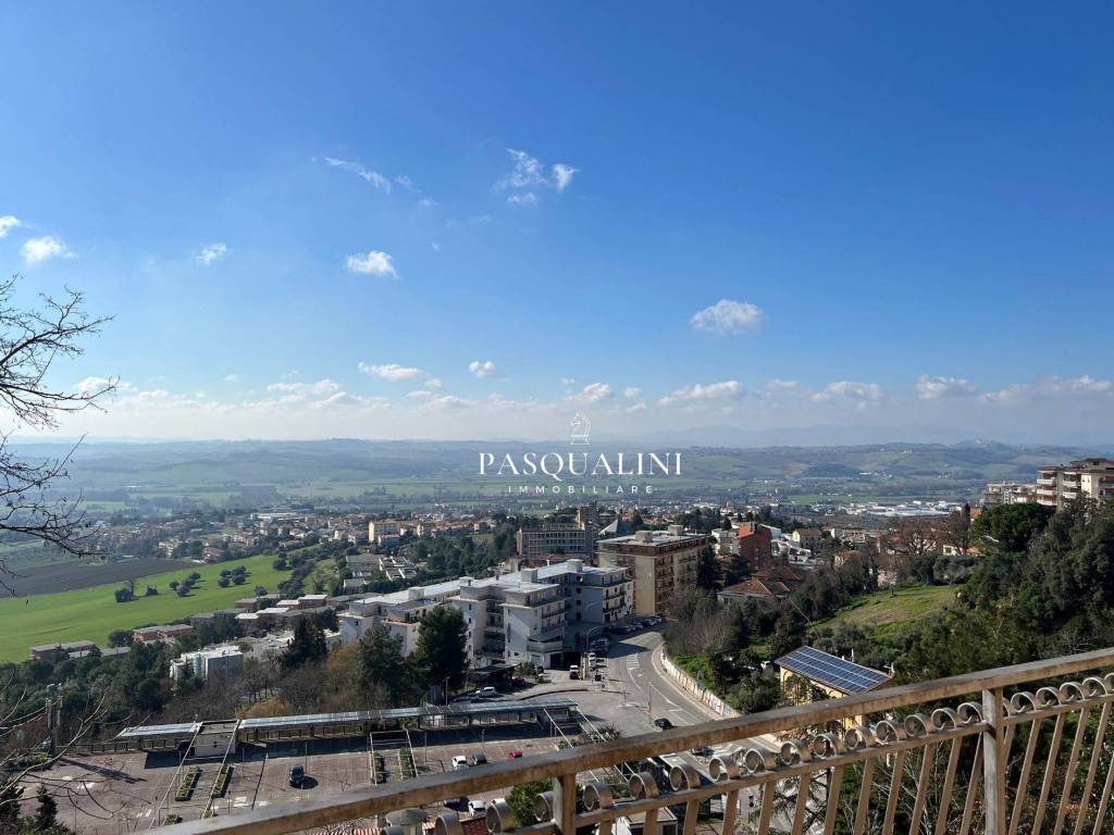 Appartamento a Osimo in Via Cinque Torri - Foto 5