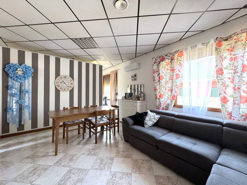 Appartamento a Porto viro in Via Roma, 5 - Foto 2