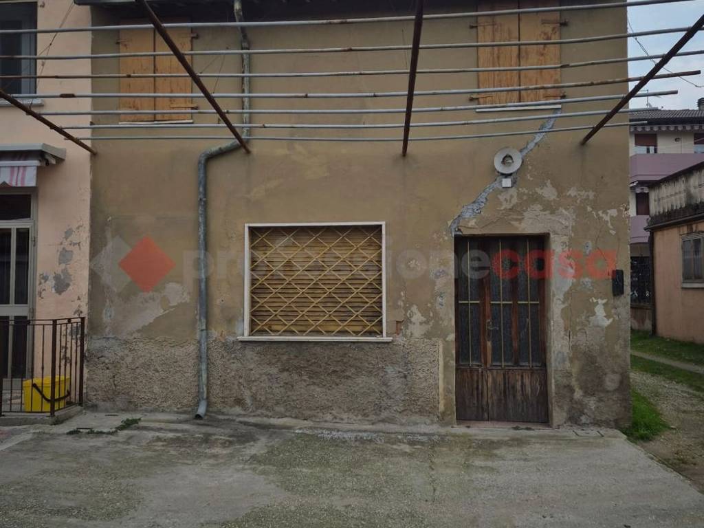Rustico / casale a San bonifacio in Corso Venezia, 64a - Foto 4