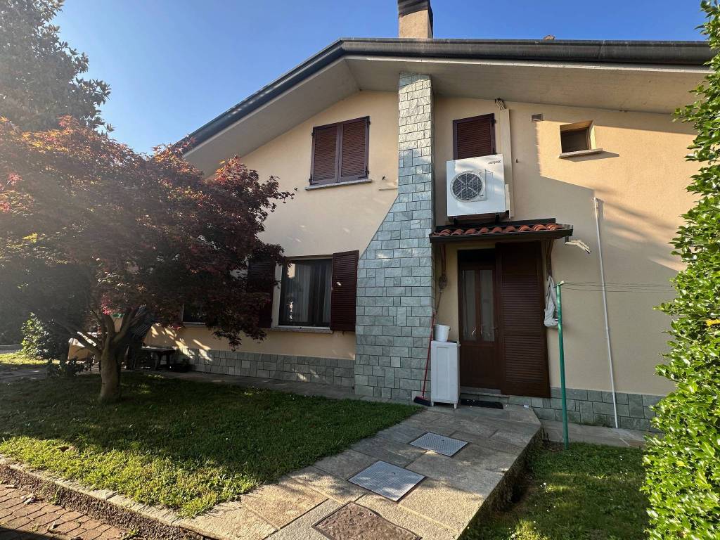 Villa a Verderio in Via Giuseppe Verdi, 18 - Foto 2