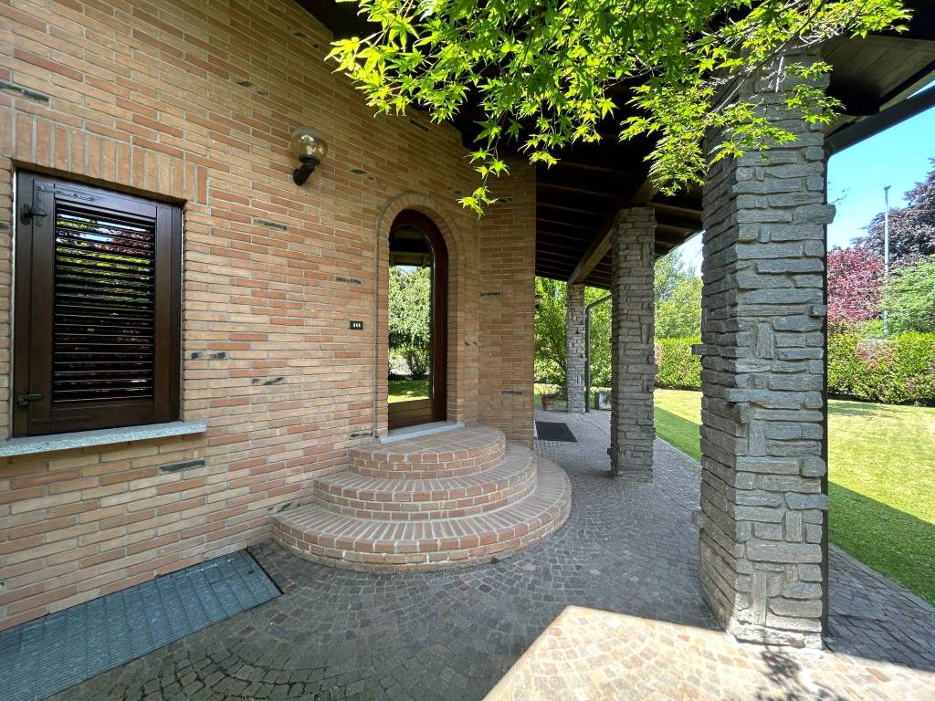 Villa a Gorla maggiore in Via Guglielmo Marconi - Foto 3