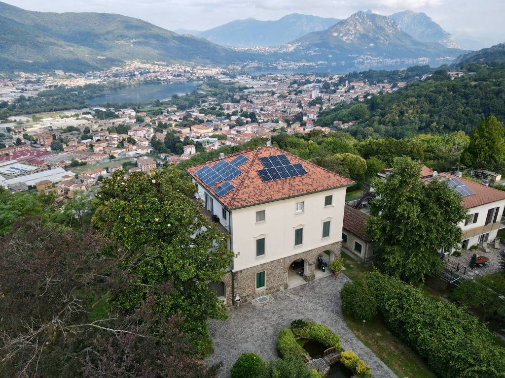 Villa a Calolziocorte in Via Enrico Toti, 26 - Foto 2