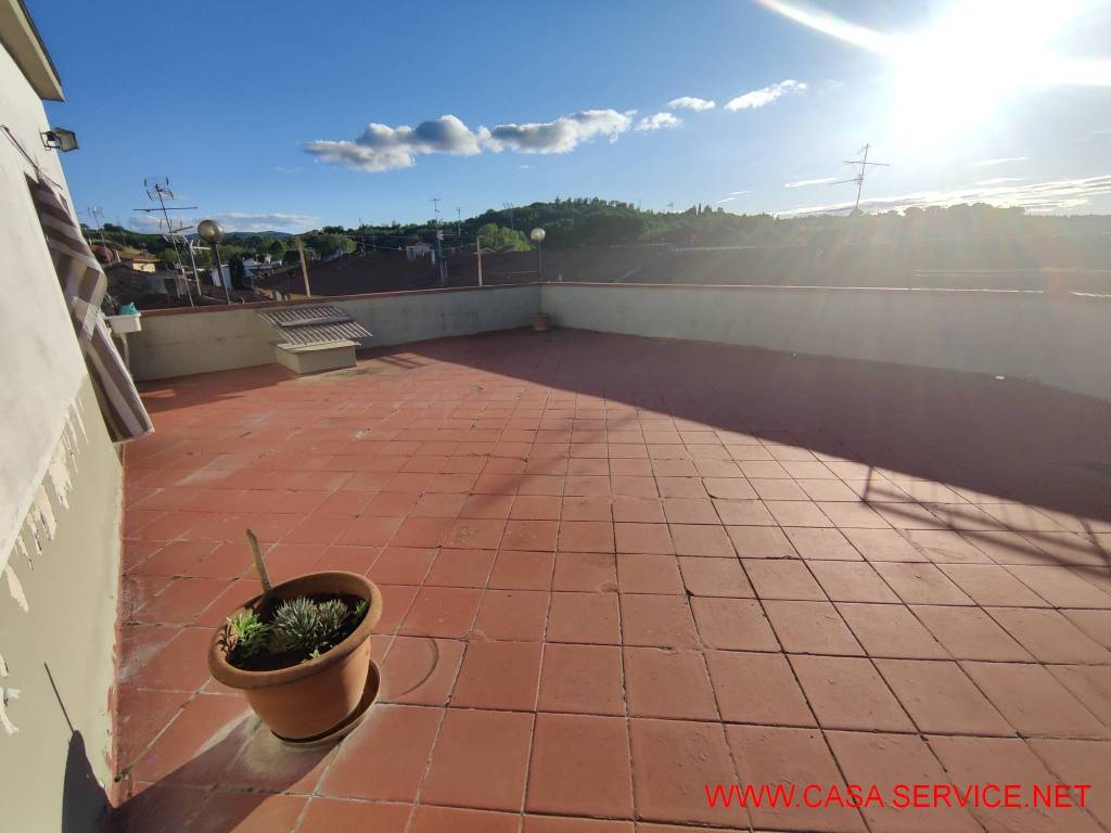 Appartamento a Montevarchi in Via Firenze - Foto 3