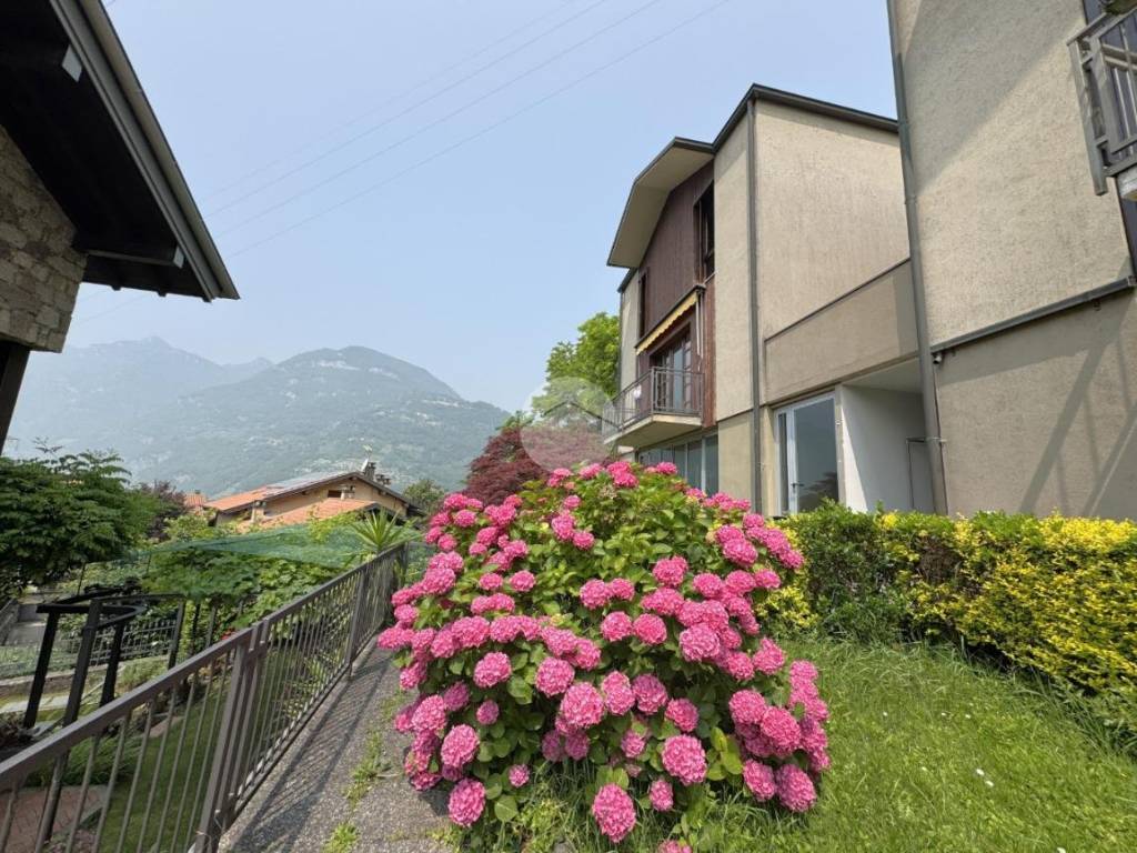 Villa a Esine in Via Valar, 1 - Foto 2