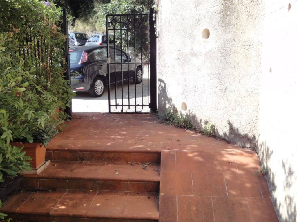 Appartamento a Salerno in Via Giuseppe Paesano, 51 - Foto 2