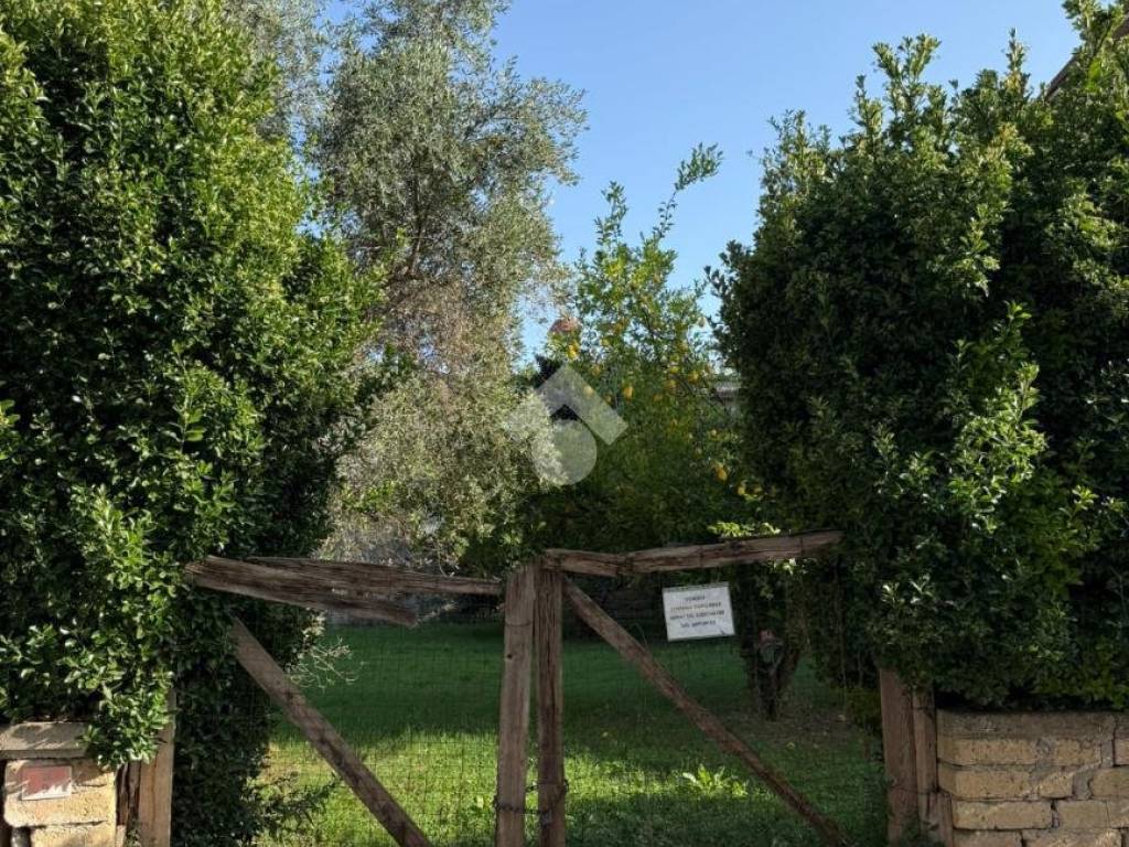 Terreno a Melito di napoli in Via Gandhi, 7 - Foto 4