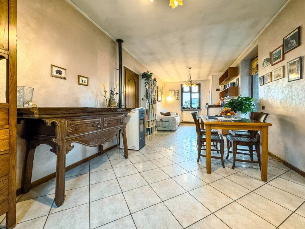 Casa indipendente a Borgomanero in Via Cureggio, 26 - Foto 5