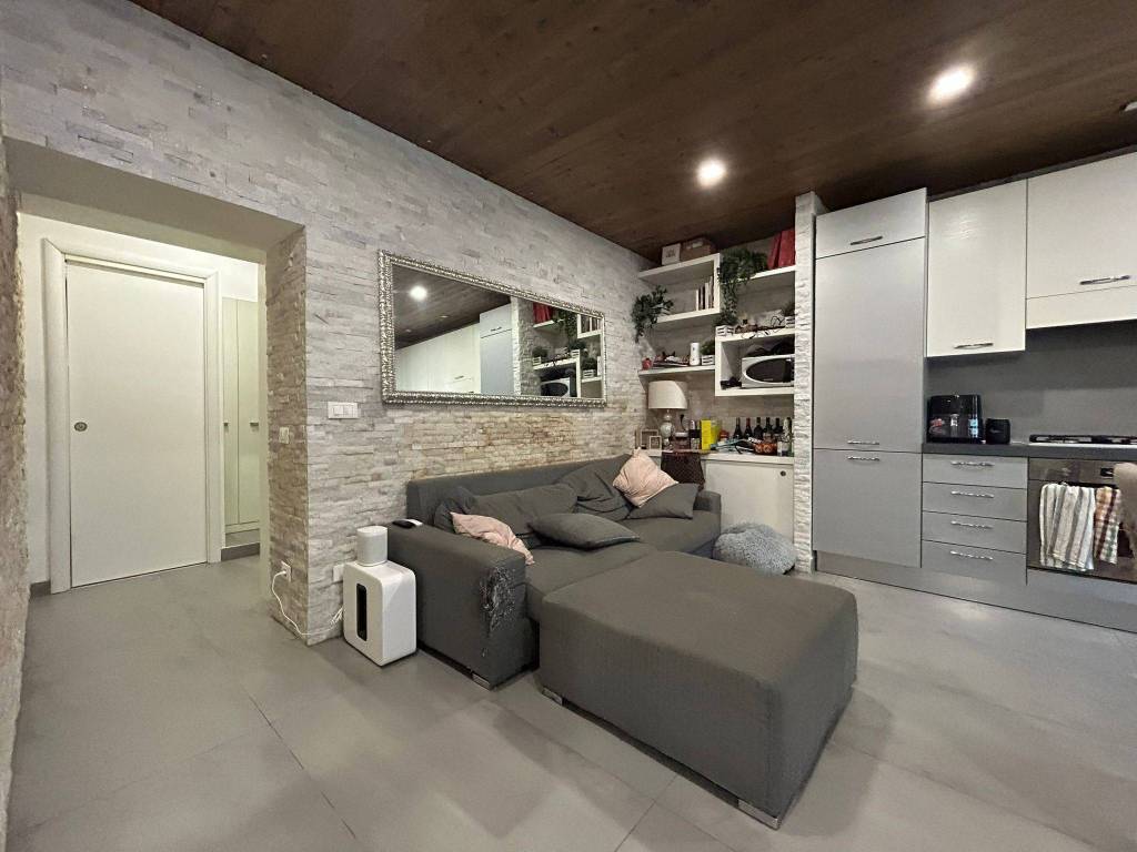 Appartamento a Aprilia in Via degli Oleandri - Foto 5