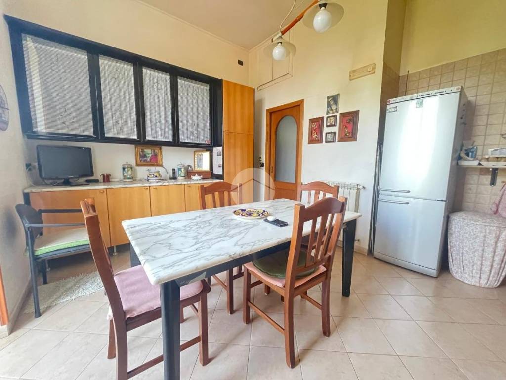 Appartamento a Napoli in Via Sant'Antonio a Capodimonte, 10 - Foto 5