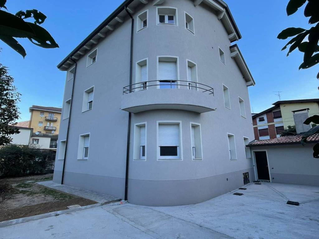 Appartamento a Sarezzo in Via Carlo Montini - Foto 2