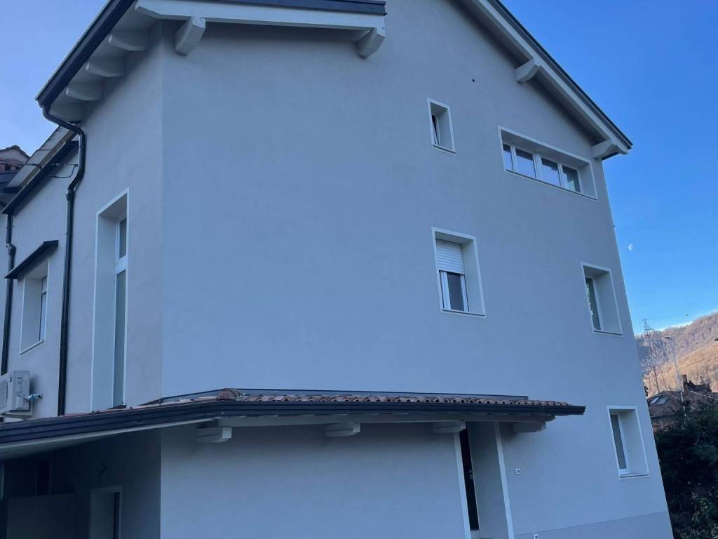 Appartamento a Sarezzo in Via Carlo Montini - Foto 4