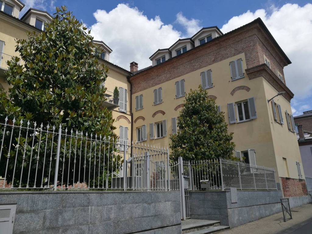 Appartamento a Asti in via testa, 99 - Foto 2