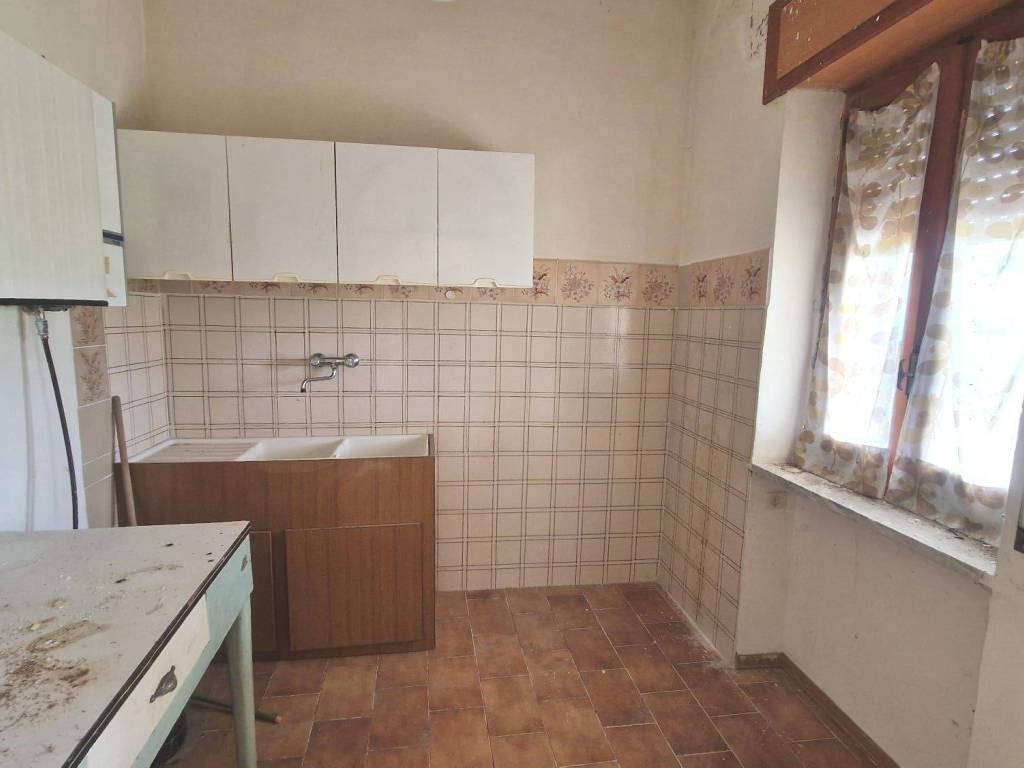 Rustico / casale a Potenza in Via dei Due Boschi - Foto 4