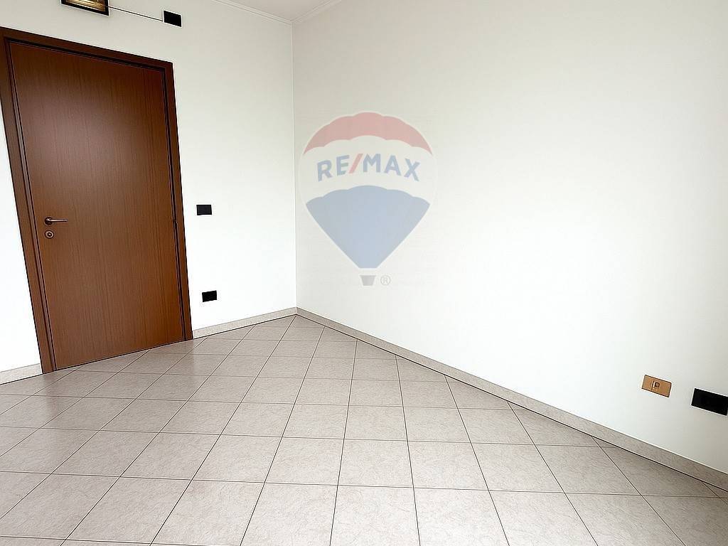 Appartamento a Novara in VIA DON PRIMO MAZZOLARI, 14 - Foto 3