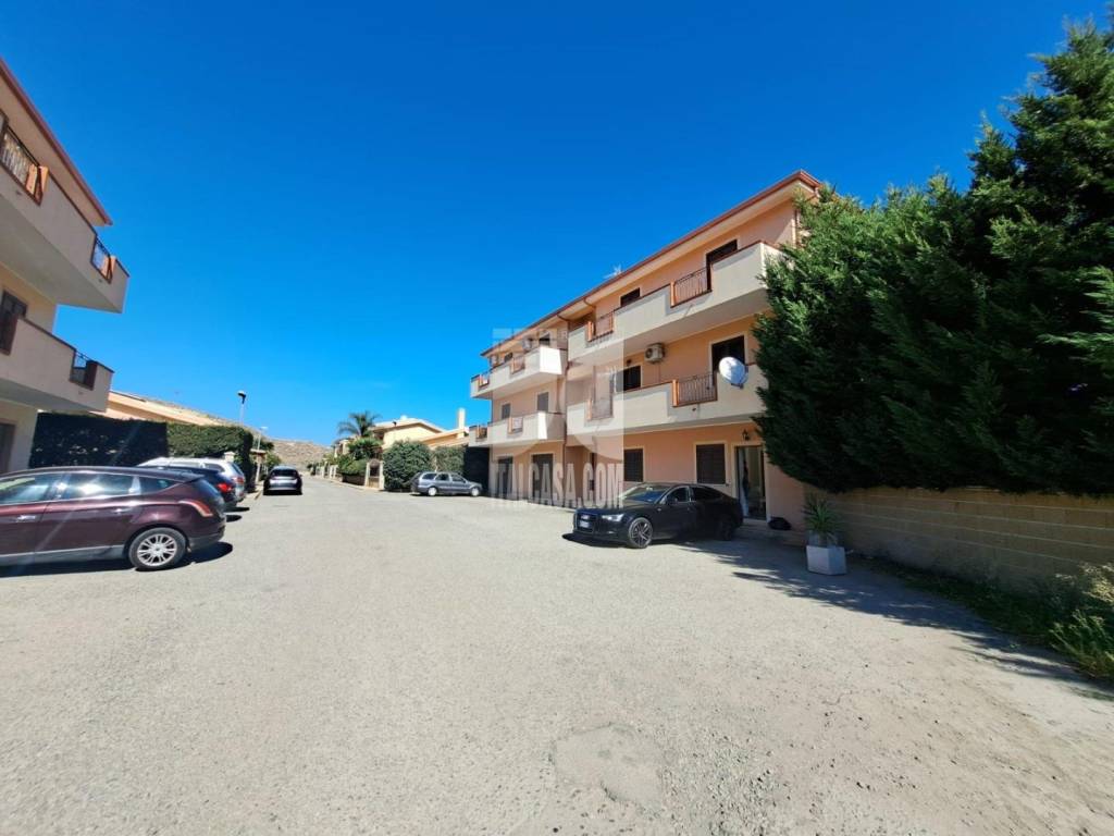 Appartamento a Crotone in Via Argentina - Foto 2