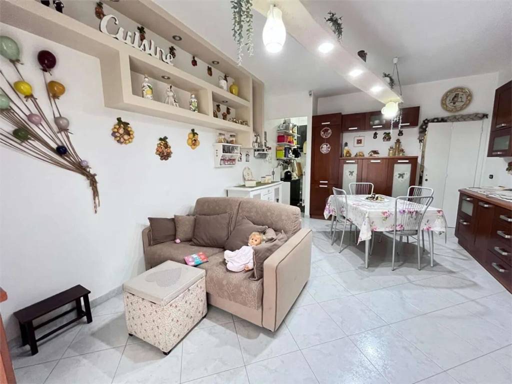 Appartamento a Francavilla fontana in Via Roberto Di Maria, 12 - Foto 4