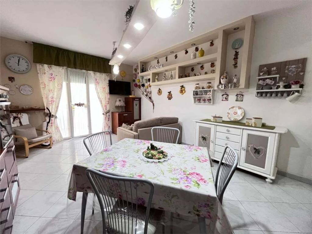 Appartamento a Francavilla fontana in Via Roberto Di Maria, 12 - Foto 5