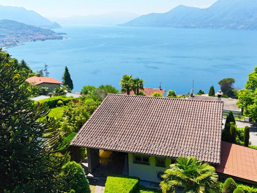 Villa a Luino in Via Bonga - Foto 2