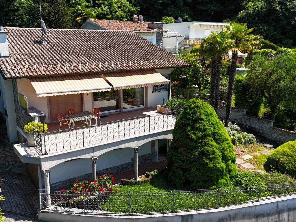 Villa a Luino in Via Bonga - Foto 3